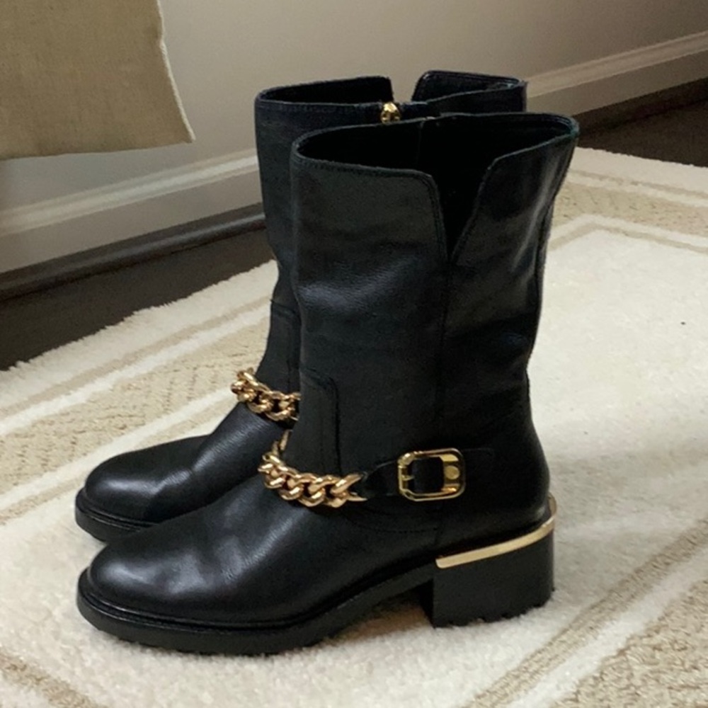 Vince Camuto Boots-Size 9